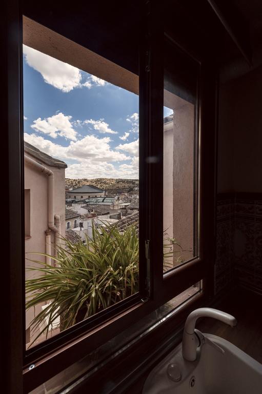 Atico-Terraza Imperial Apartamento Toledo Quarto foto